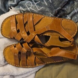 Women's size 10 brown leather sandals with wooden sole